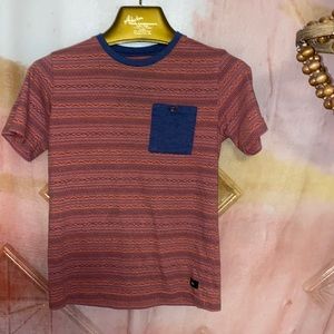 Boy's Quiksilver Tee 🌵Small